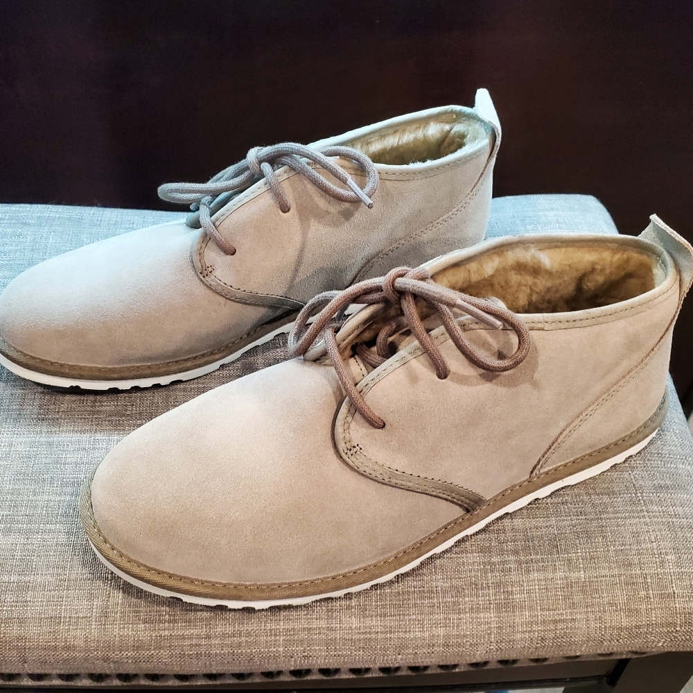UGG